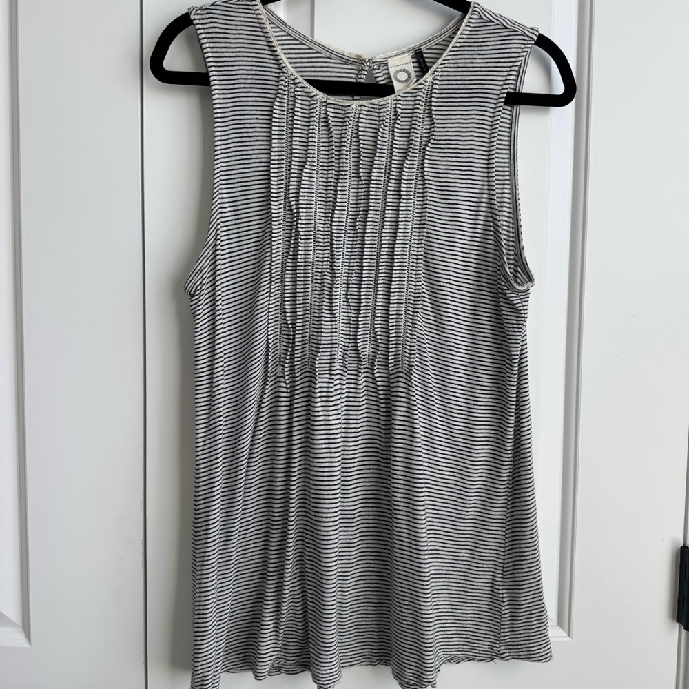 Anthropologie Akemi + Kin Striped Pintuck Sleeveless Top Black & White
